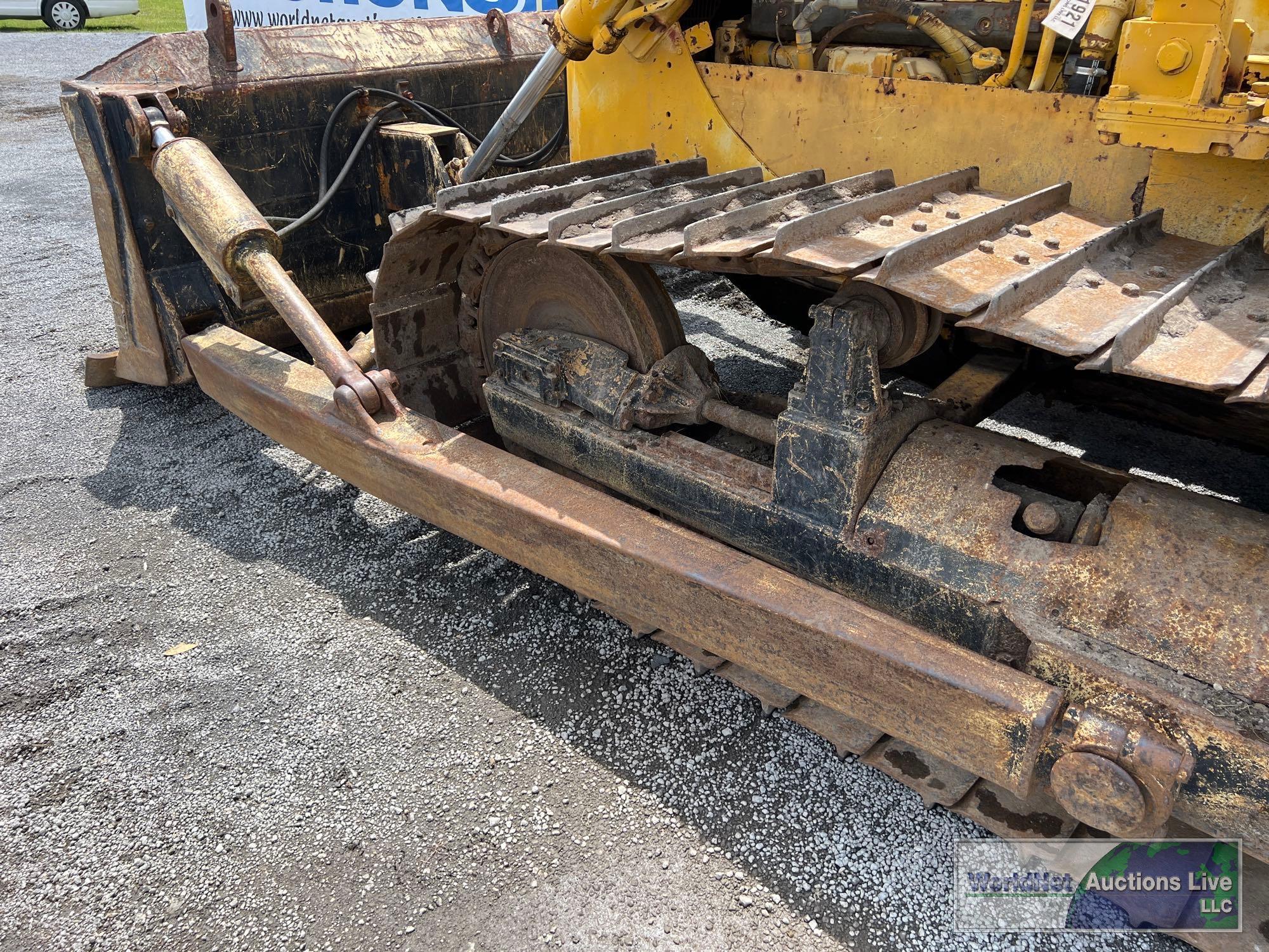 CATERPILLAR D5B CRAWLER DOZER SN-8P2150