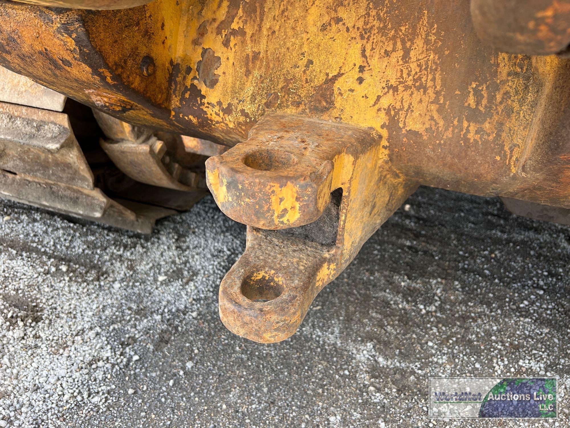 CATERPILLAR D5B CRAWLER DOZER SN-8P2150