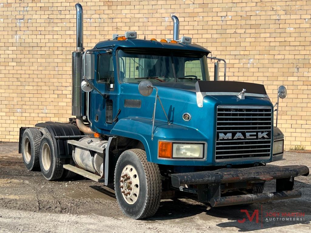 2006 MACK CL733 DAY CAB TRUCK TRACTOR