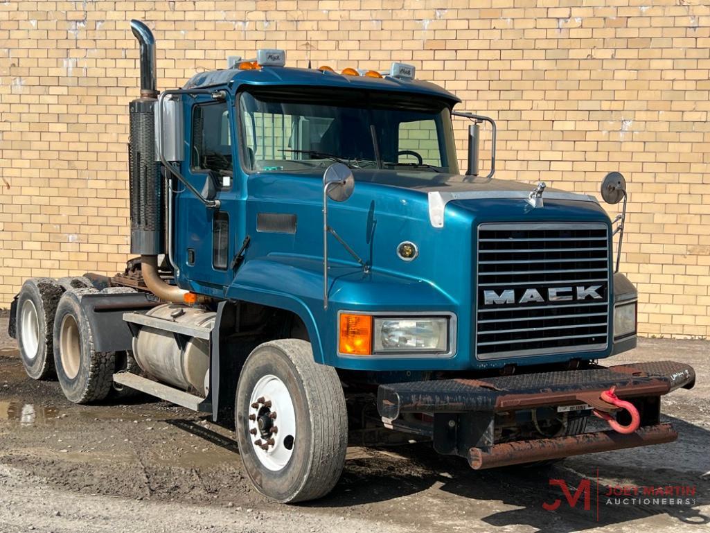 2006 MACK CL733 DAY CAB TRUCK TRACTOR