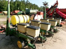 (0376)  John Deere 7200 4 Row Planter