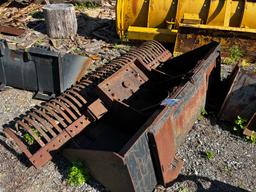 5' Skid Steer Bucket Attachment w/Rake