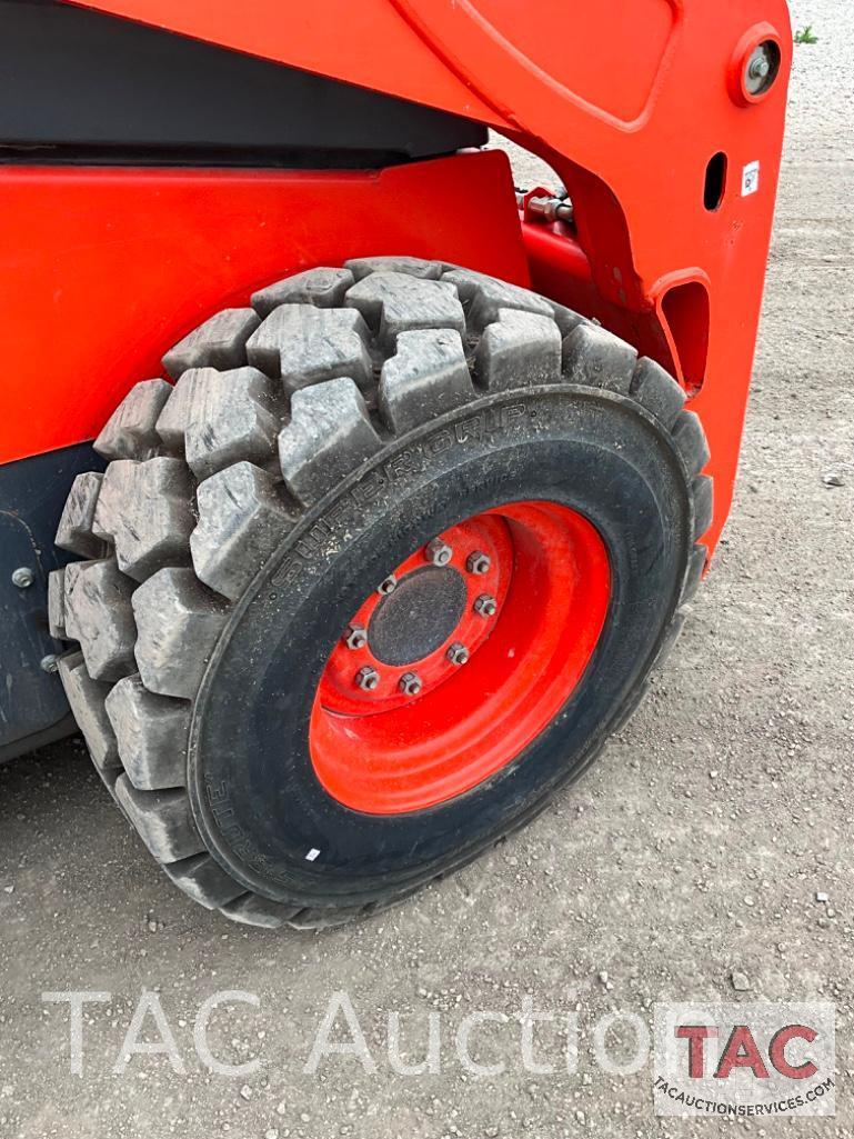 2015 Kubota SSV75 Skid Steer