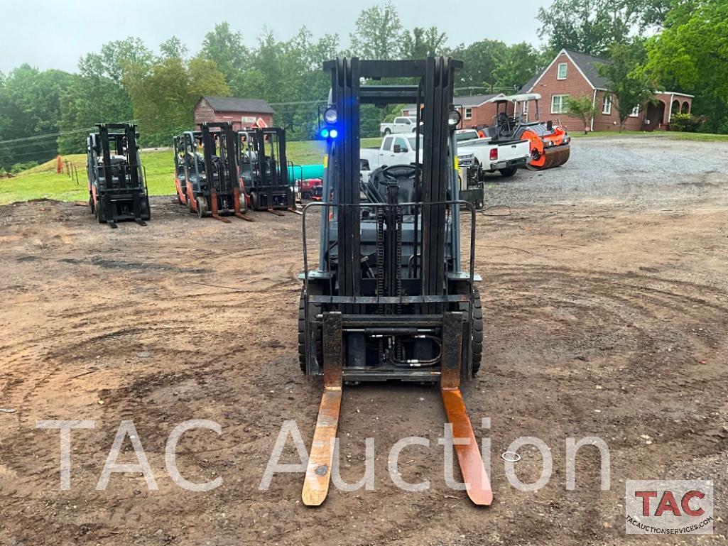 2012 Toyota 8FGU25 5000lb Forklift