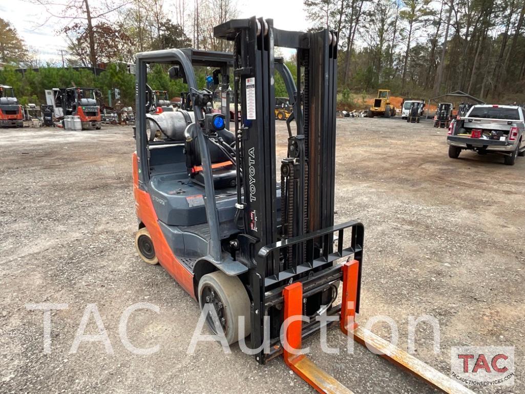 2017 Toyota 8FGCU25 5000lb Forklift