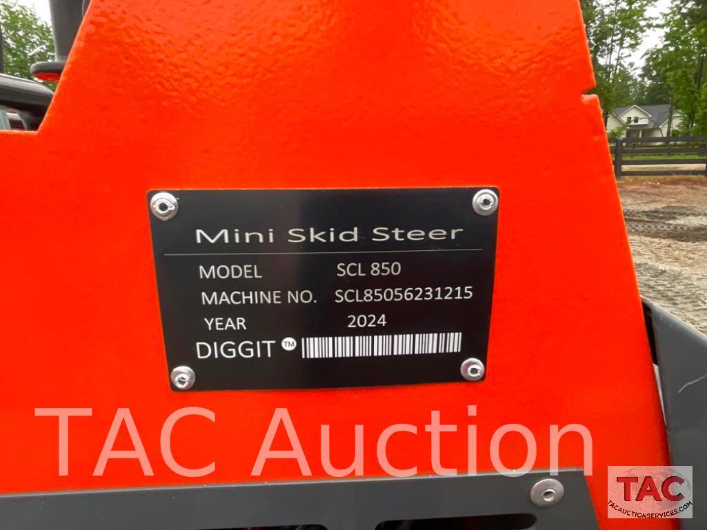 New SCL850 Mini Skid Steer Loader