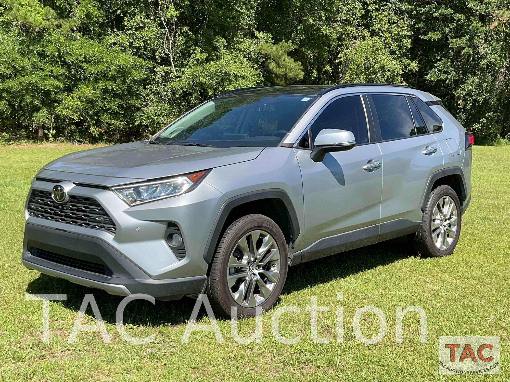 2019 Toyota RAV4 Limited SUV