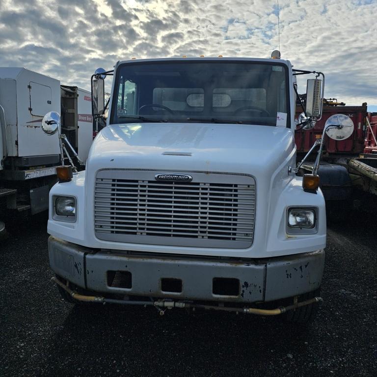 2004 Freightliner Fl70 Elgin Sweeper