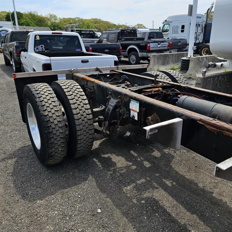 2011 Freightliner Cab And Chassis