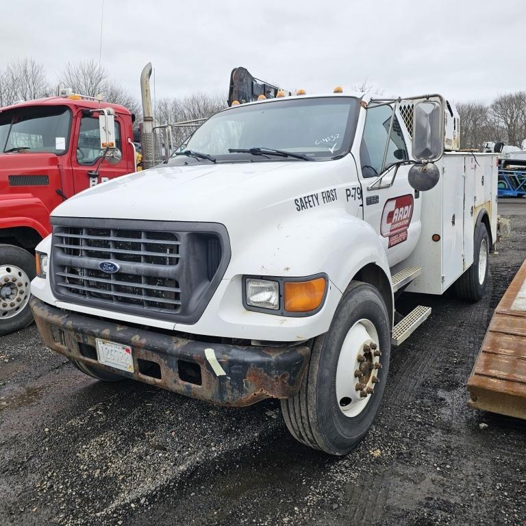 2001 Ford F650 Maintainer