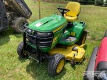 JOHN DEERE X758 L.T