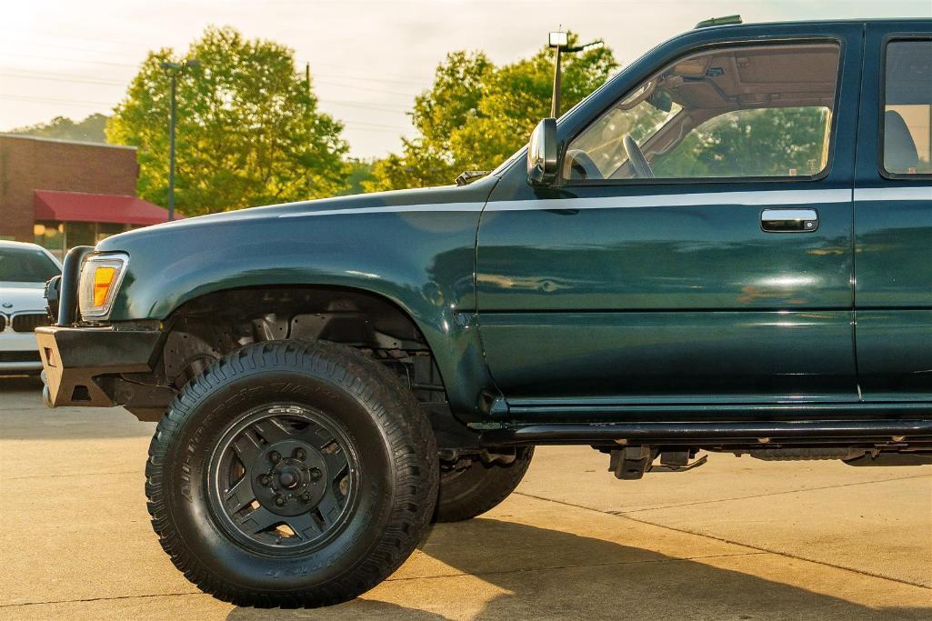 1994 TOYOTA 4RUNNER SR5