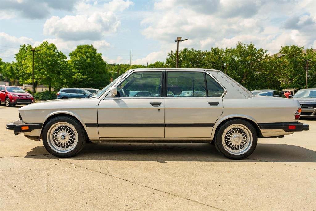 1986 BMW 528E