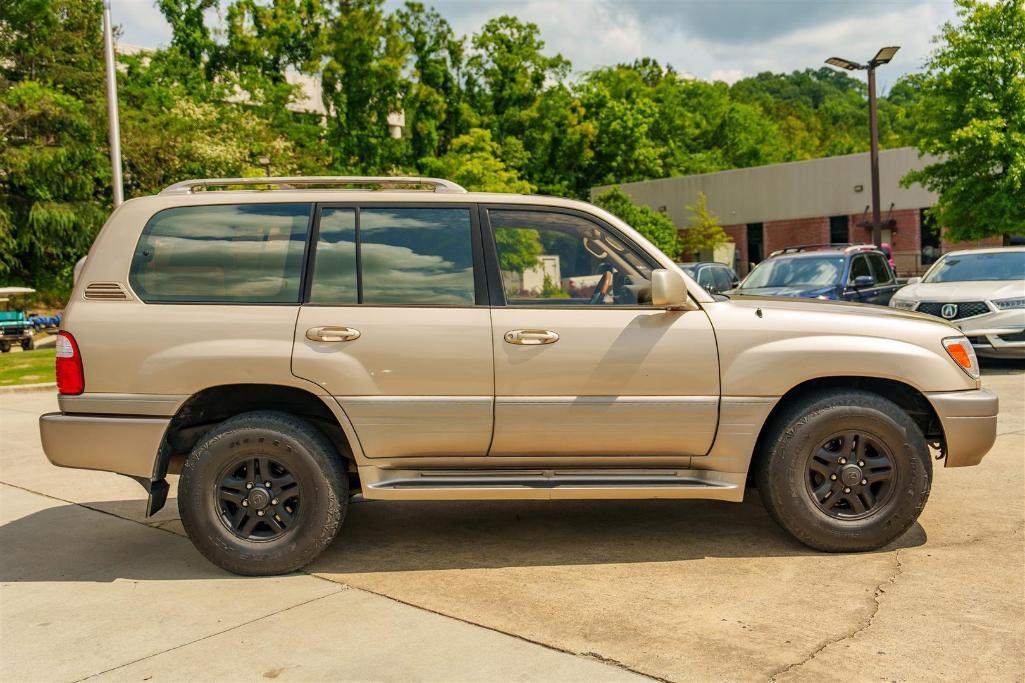 2002 LEXUS LX