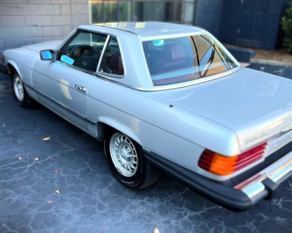 1985 MERCEDES-BENZ SL380