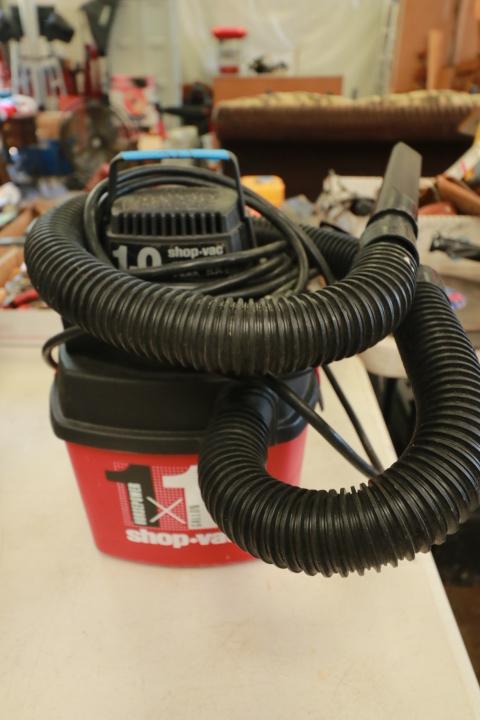 1 Gallon Shop Vac