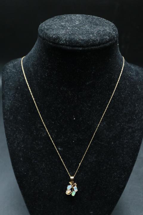 10k Yellow Gold Necklace with 10k Yellow Gold & Opal Pendant