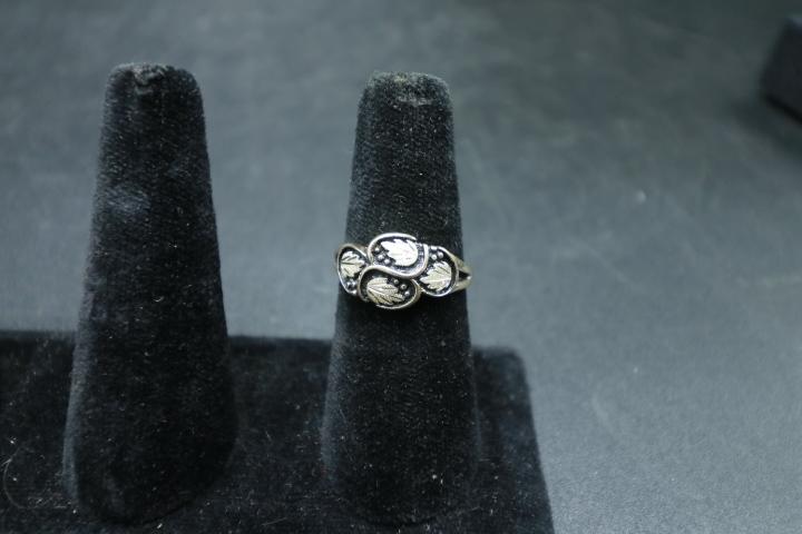 Sterling Silver Leaf Ring