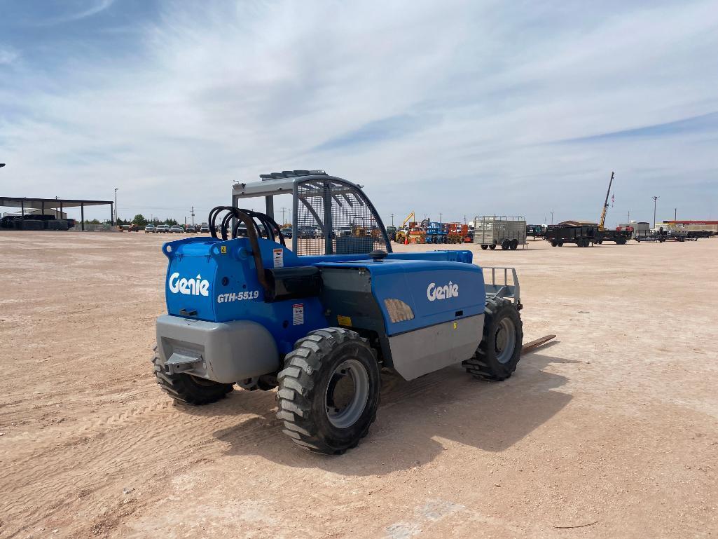 2005 Genie GTH-5519 Telescopic Forklift