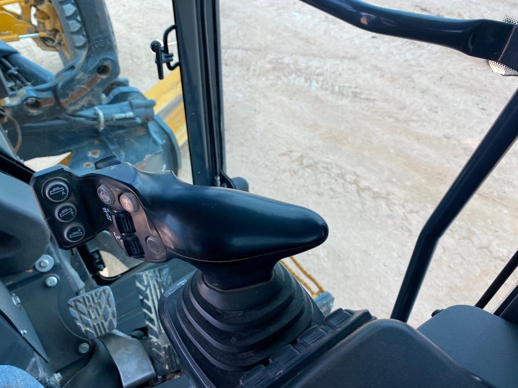 2019 John Deere 772GP Motor Grader