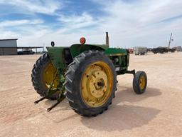 John Deere 2640 Tractor