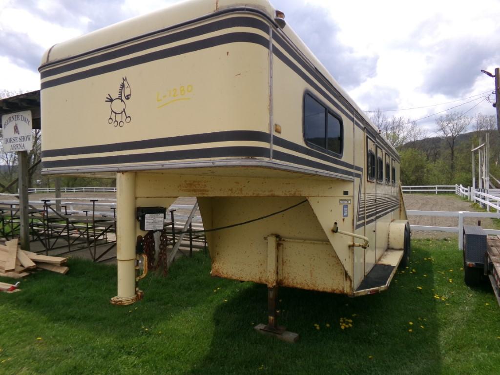 1993 Bee Trailers 4-Place Stock Trailer, Tandem Axle, Tan, Vin# 1B920HGC6P1