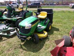 JD E110 Mower w/42'' Deck, 19 HP Briggs & Stratton Engine, w/JD Bagger Syst