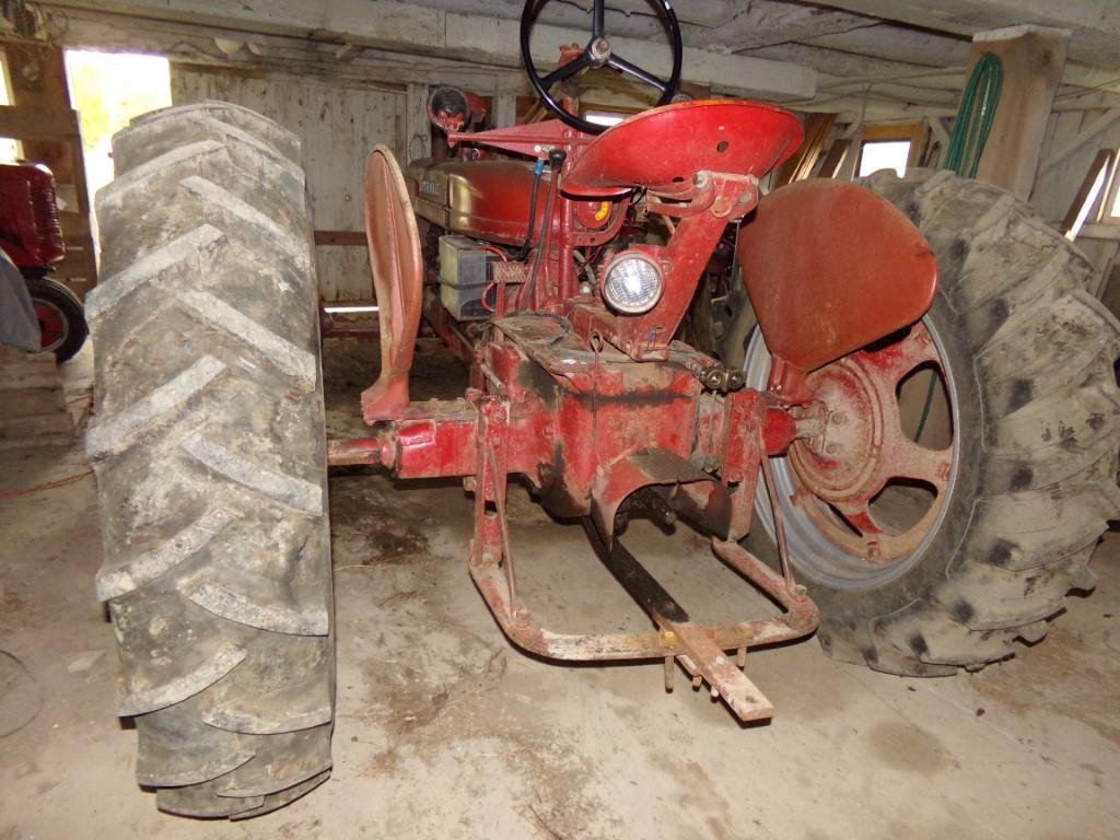 Farmall H Tractor w/Factory Wide Front End, Belt Pully, Rear Hyds, Exc. Rea