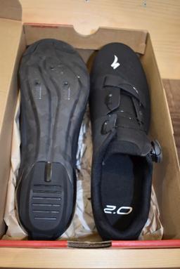 PAIR OF Specialized BODY GEOMETRY BIKE SHOES, SIZE 46.5 EU,