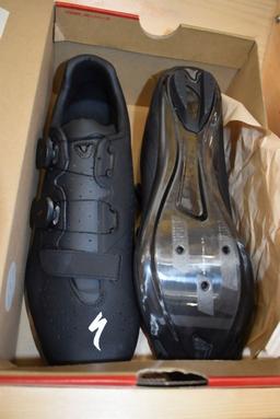 PAIR OF Specialized Body GEOMETRY BIKE SHOES, SIZE 46 EU, 29.5 CM,