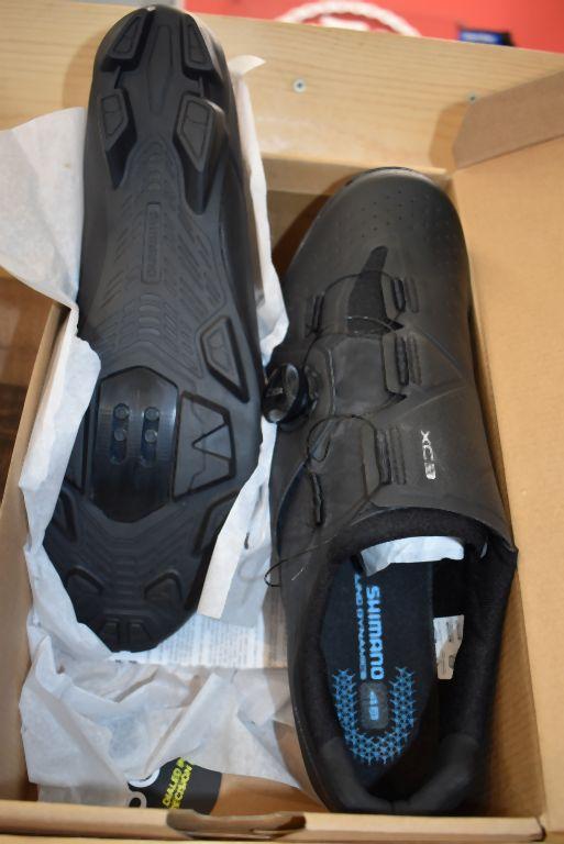 PAIR OF SHIMANO BIKE SHOES, MODEL DYNALAST XC3