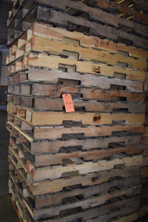 COLUMN OF WOODEN PALLETS, 45" x 48", APPROX. 21 COUNT