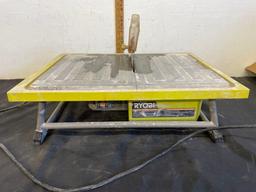 Ryobi Table top tile saw work