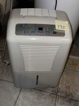 GE DEHUMIDIFIER