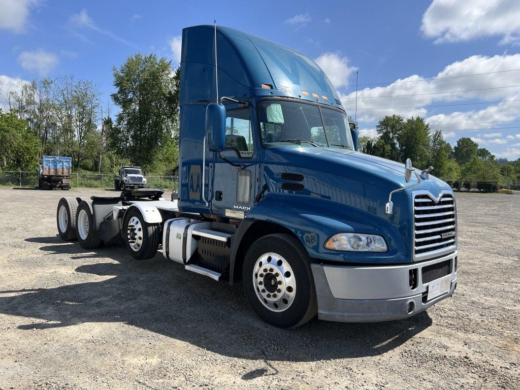 2011 Mack CXU613 T/A Truck Tractor