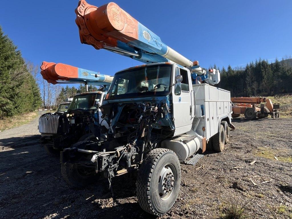 2013 International 7500 Boom Truck