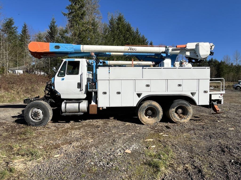 2013 International 7500 Boom Truck