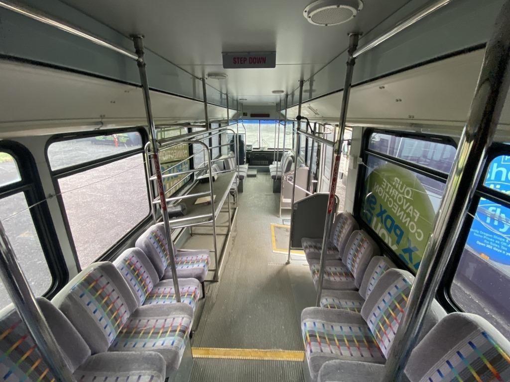 2004 Eldorado 35' CNG Shuttle Bus