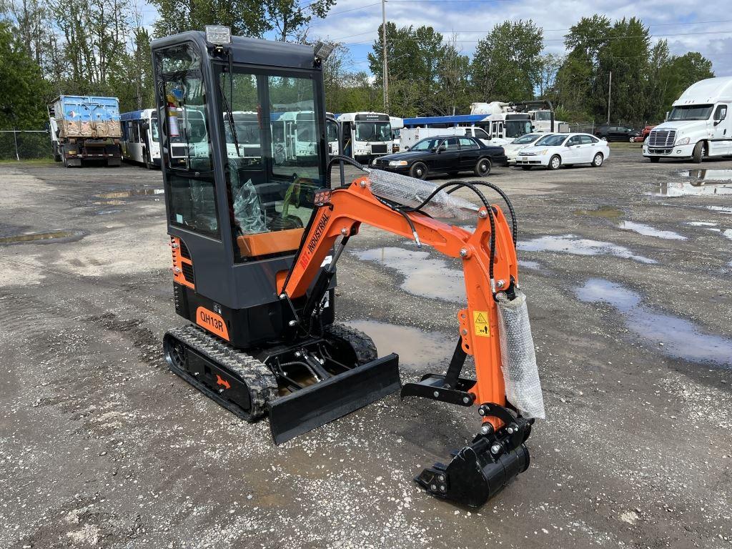 2024 AGT QH13R Mini Hydraulic Excavator