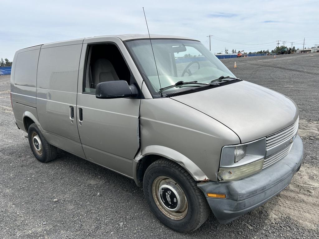 2004 Chevrolet Astro Cargo Van