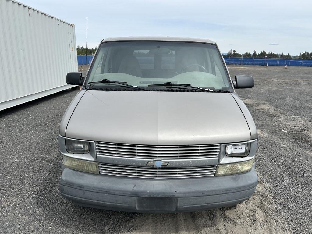 2004 Chevrolet Astro Cargo Van