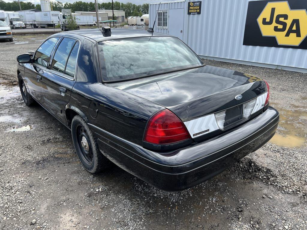 2011 Ford Crown Victoria Sedan