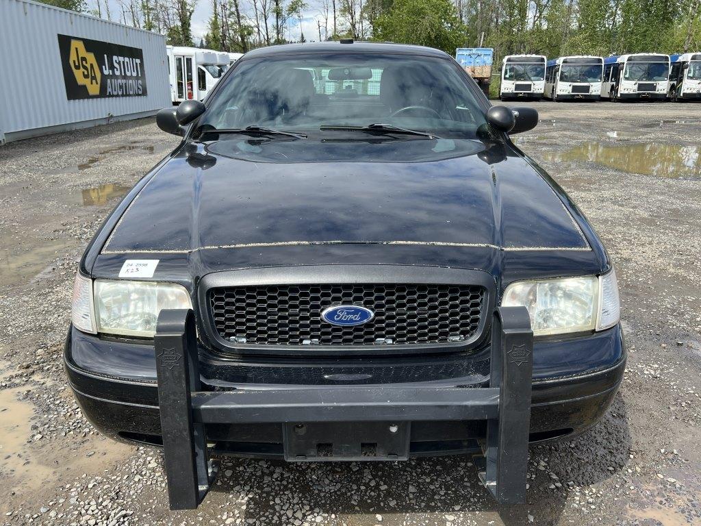 2011 Ford Crown Victoria Sedan