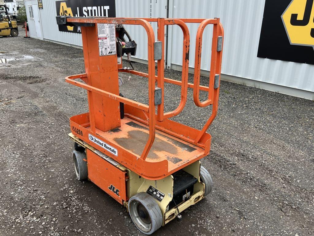 2015 JLG 1230ES Vertical Mast Lift