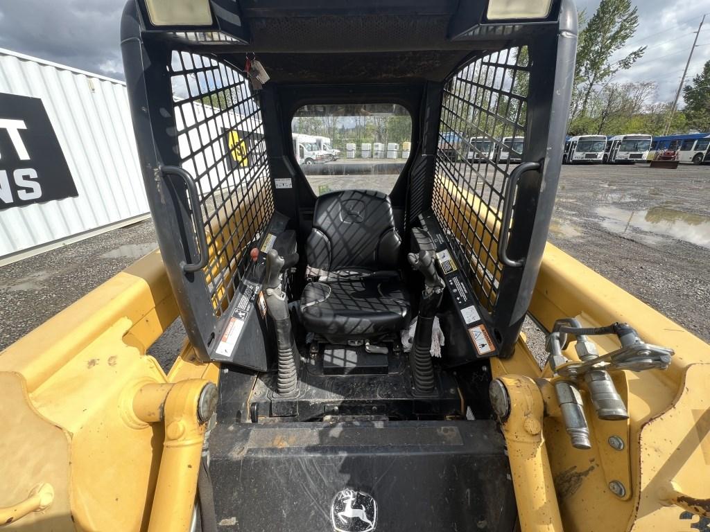 2003 John Deere 250 Skidsteer Loader