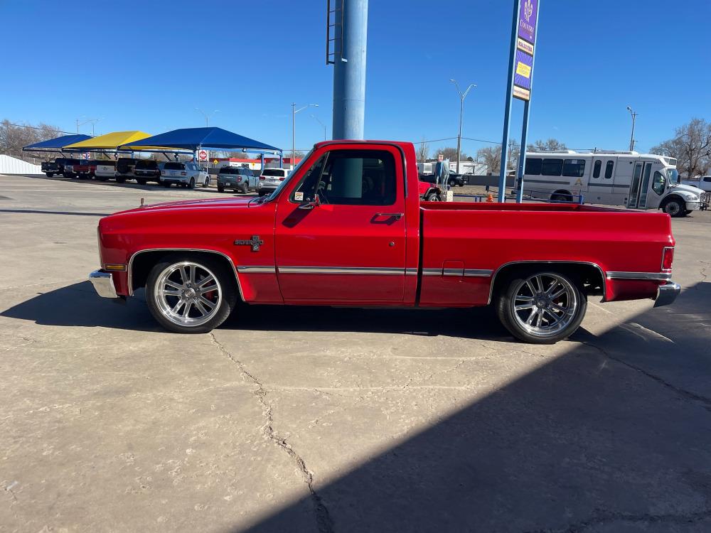 1984 Chevrolet Silverado C10 Short Bed Pickup