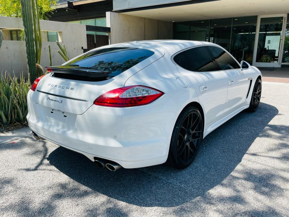 2011 Porsche Panamera 4DR