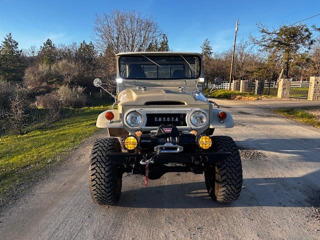 1965 Toyota FJ45 Landcruiser Custom