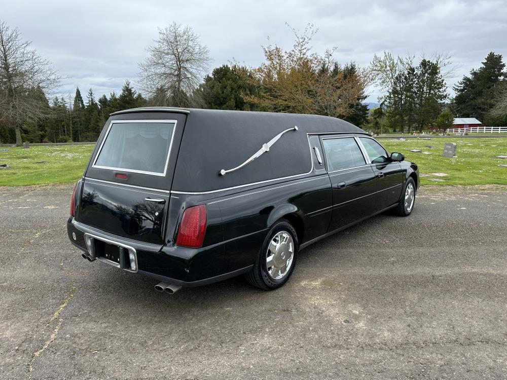 2002 Cadillac deVille HEARSE