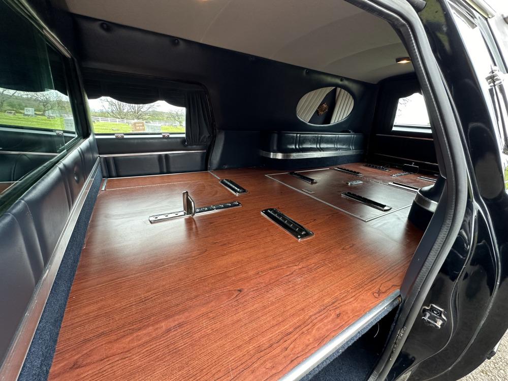 2002 Cadillac deVille HEARSE